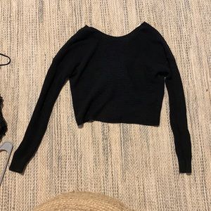 Black Hollister sweater